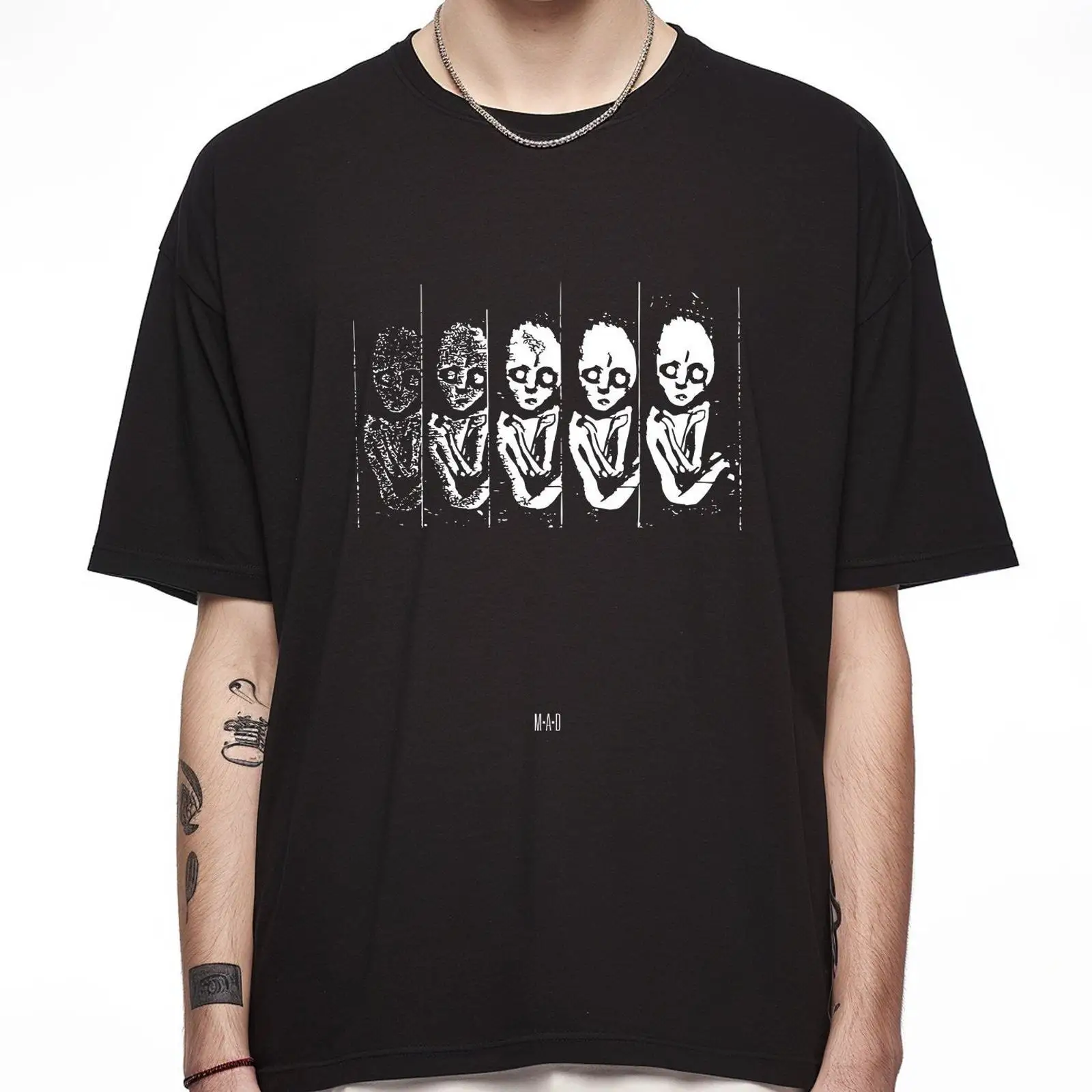 Streetwear Brand Aesthetic - Camiseta MAD 001, Estética Minimalista, para