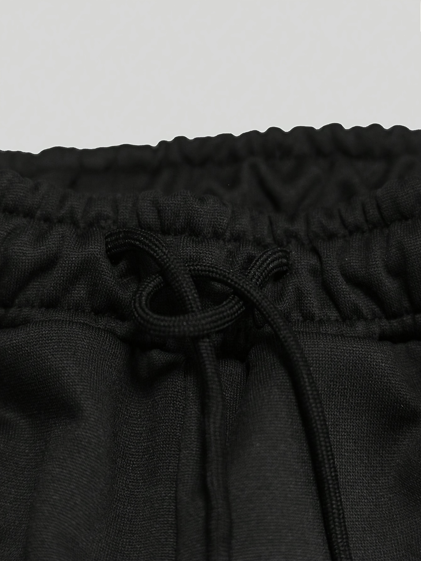 Pantalones Cortos Oversize de  - Gothic Streetwear Brand reseña y precio
