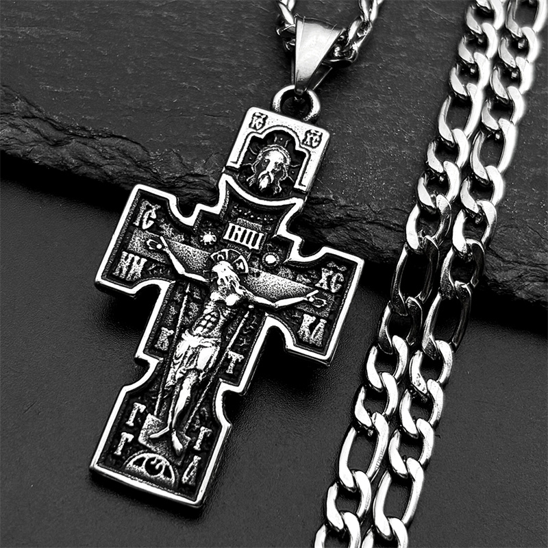 Collar con colgante de crucifi - Streetwear Brand Accessories reseña y precio