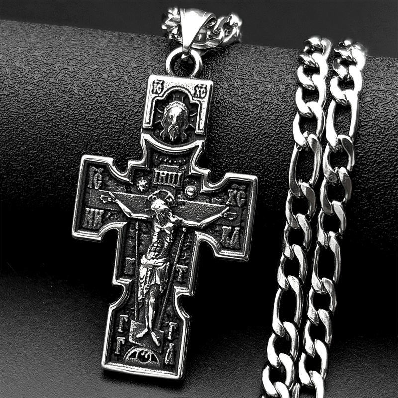 Collar con colgante de crucifi - Streetwear Brand Accessories reseña y precio